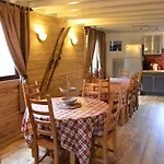 Confortable, Proche Des Pistes De Ski, Avec Jardin, Terrasses Couvertes Et Wi-fi A - Fr-1-589-86 *