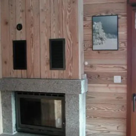 Casa de Campo Confortable, Proche Des Pistes De Ski, Avec Jardin, Terrasses Couvertes Et Wi-fi à - Fr-1-589-86