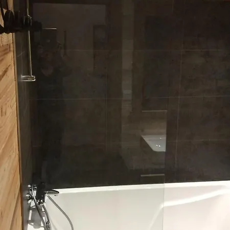 Confortable, Proche Des Pistes De Ski, Avec Jardin, Terrasses Couvertes Et Wi-fi A - Fr-1-589-86 Vakantiehuis La Bresse