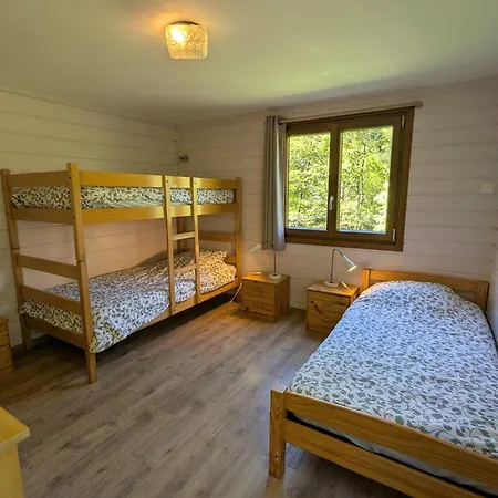 Confortable, Proche Des Pistes De Ski, Avec Jardin, Terrasses Couvertes Et Wi-fi à - Fr-1-589-86 *
